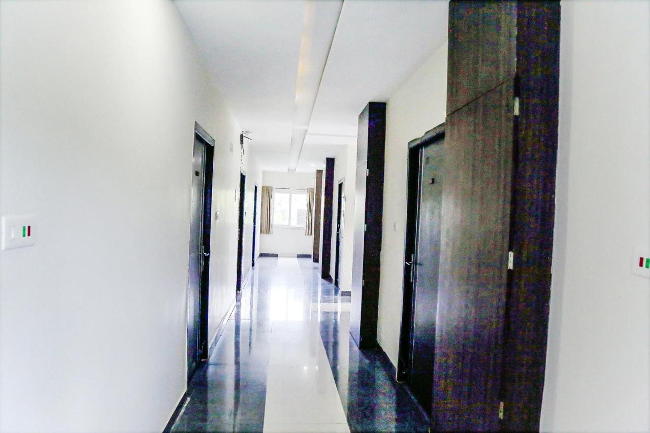 Fabexpress Essvee Mg Road Vijayawada Ξενοδοχείο Εξωτερικό φωτογραφία