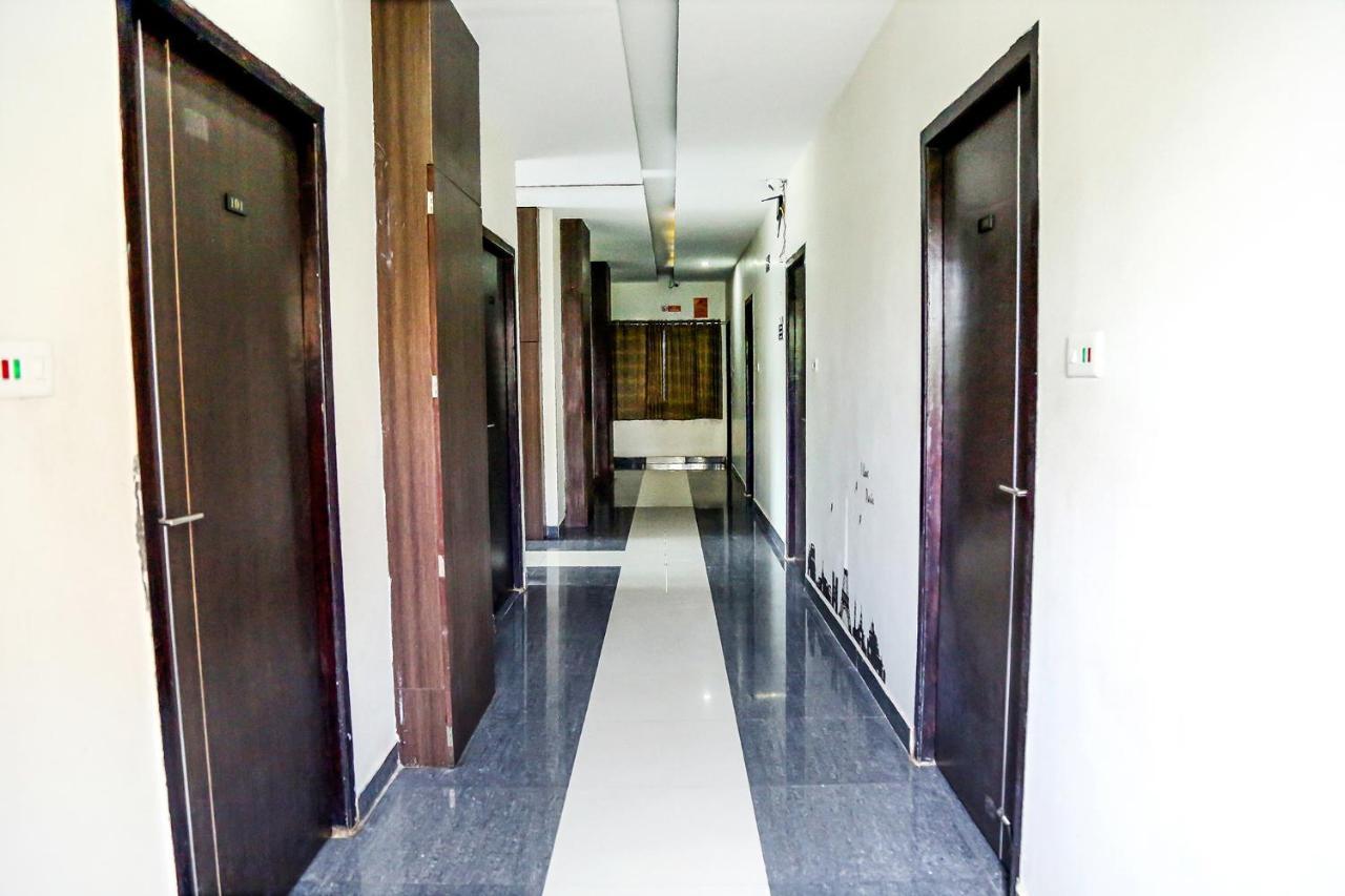 Fabexpress Essvee Mg Road Vijayawada Ξενοδοχείο Εξωτερικό φωτογραφία